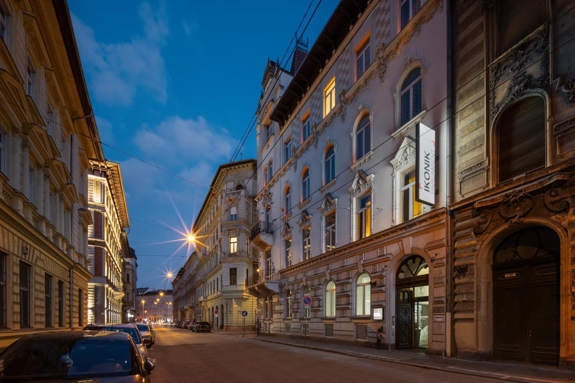 Ikonik Parlament, Budapest